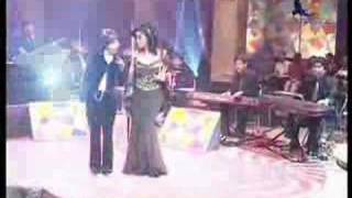 Trie Utami & Vina Panduwinata - Sungguh chords