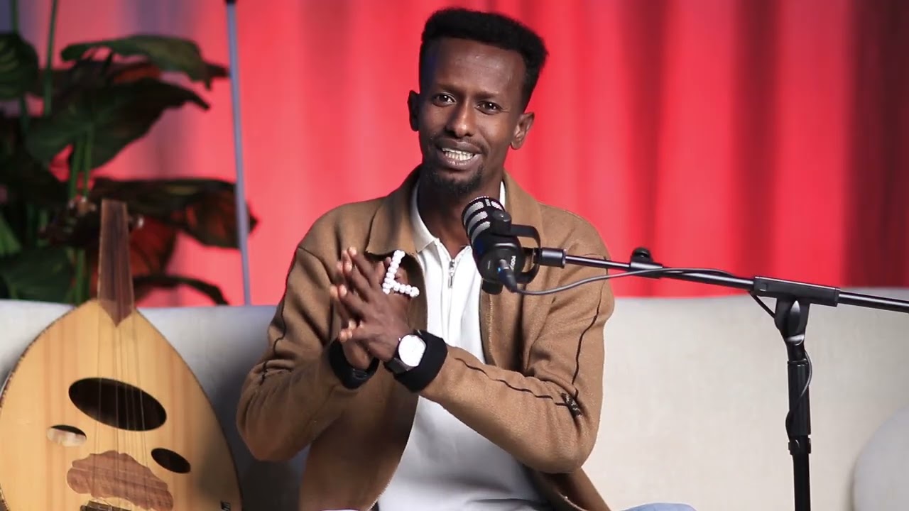 Maxaa wax caadi ah ka dhigay in dumarnimada la isku caayo, Crush inaad qof ku noqoto, dhaqanka!