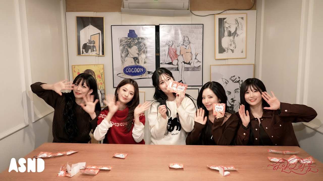 fromis_9 (프로미스나인) 산타가 진짜 있다고?!ㅣ플로버 줄 선물 찾기🎁