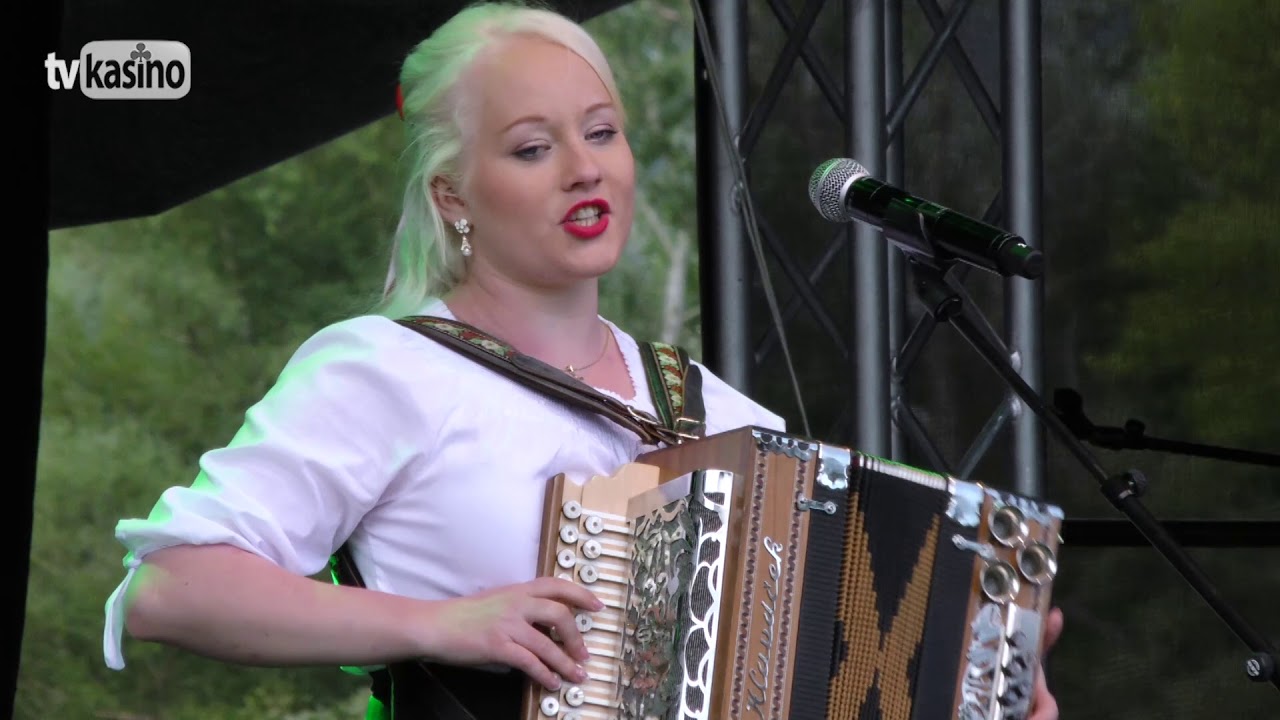 Heligonica: Dievky do postieľky