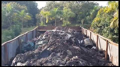 khắc phục hàng trăm tấn rác thải sau vụ container đổ trộm