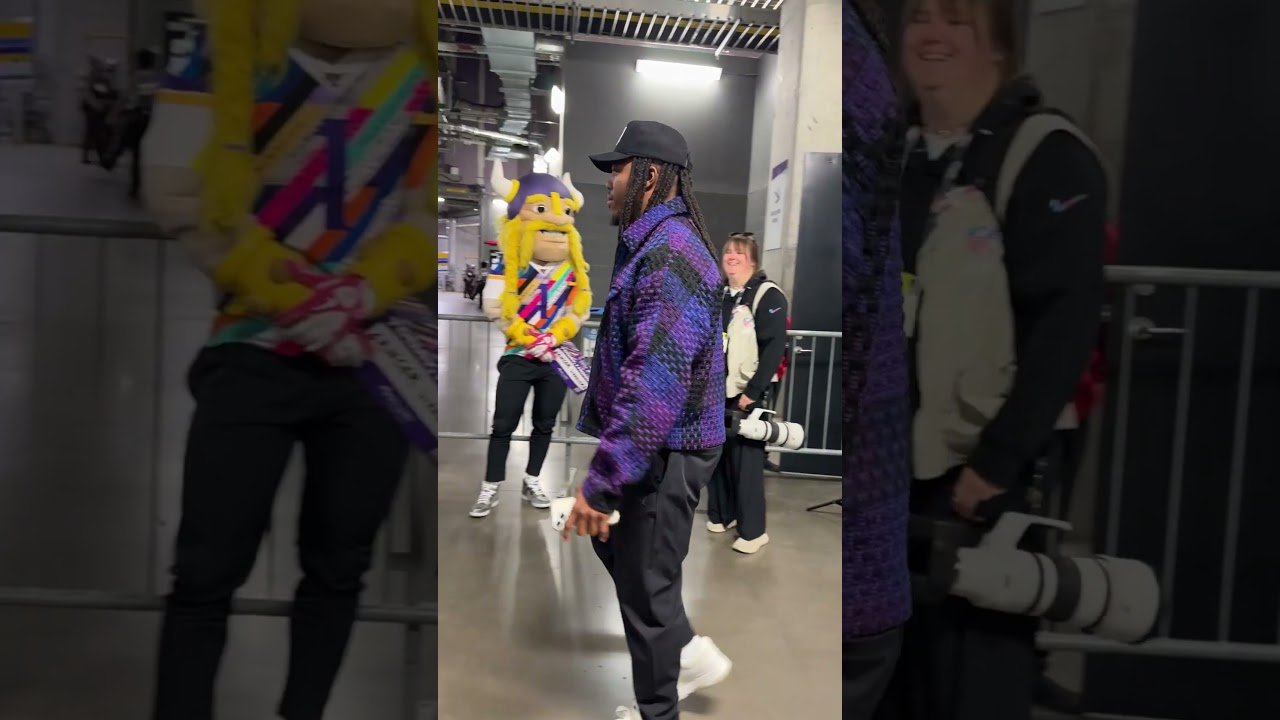 Jordan Mason arriving for gameday 🙌