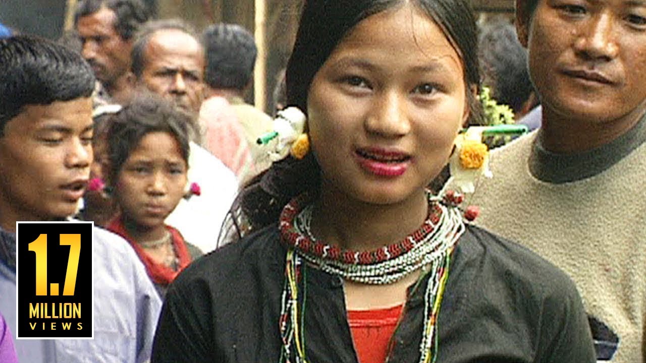 মুরংদের মিলনমেলা আলীকদম হাট বাজারে  (২০০৫)