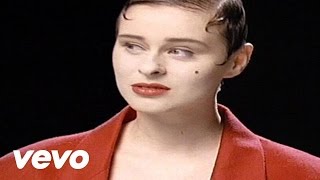 Miniatura de vídeo de "Coldcut - People Hold On ft. Lisa Stansfield"