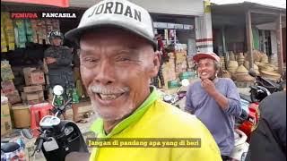 BAGI2 NASI BUNGKUS BUAT PARA TUKANG BECAK SAMA KANG PARKIR //di pasar songgom,kab brebes**