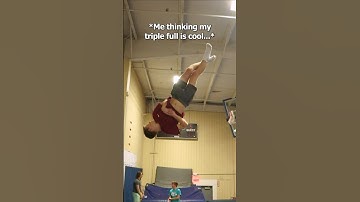 7 TWISTS ON TRAMPOLINE😱😳 #flips #viral #shorts