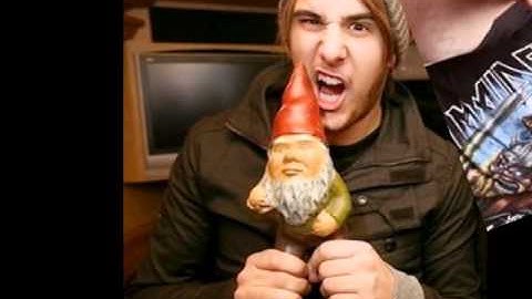 Josh Farro and Zac Farro Leave Paramore Video Tribute