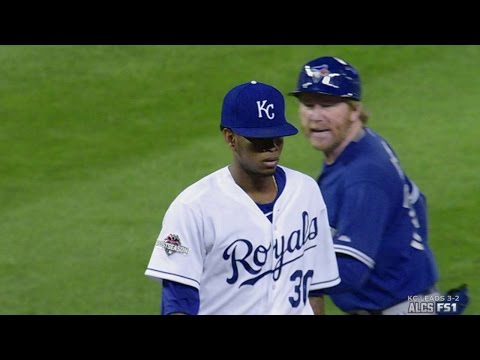 ALCS Gm6: Ventura exits, exchanges words with Leiper