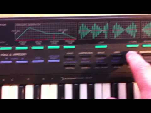 Yamaha Portasound VSS-30 Keyboard with Digital Voice Sampler