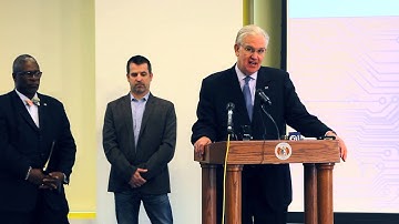 Gov. Nixon welcomes LaunchCode and Pramata to Kansas City