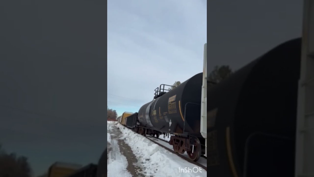 2 engines pull 30+ car train 