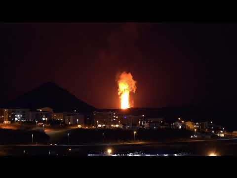 Volcano iceland two unbelievably huge monster sized lava fountains,biggest  since the eruption start