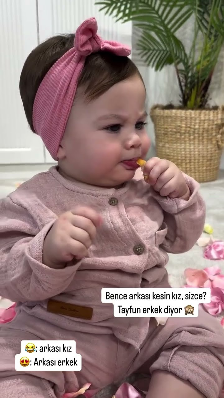 Bence arkası kesin kız,sizce Tayfun erkek diyor?