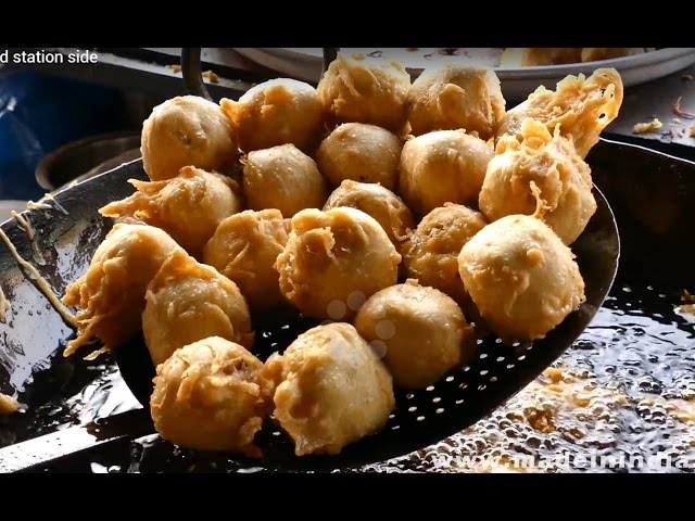 Batata Vada | Potato Dumplings | POPULAR MUMBAI STREET FOOD street food