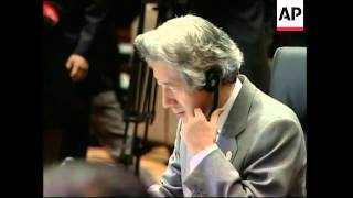 Leaders arrive for meetings, Chinese FM comments
