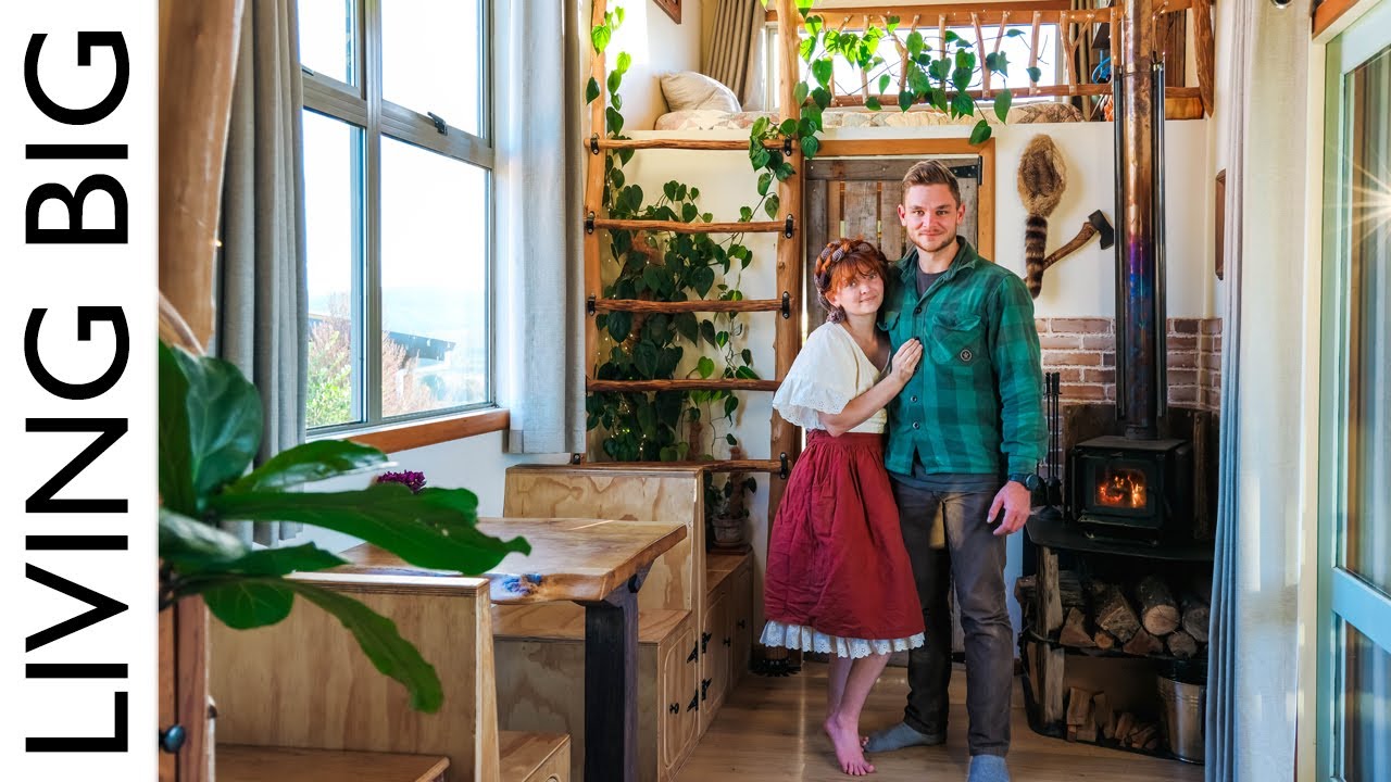 Tiny House Couple Live Dream Hobbit-Core Life On A Mountain