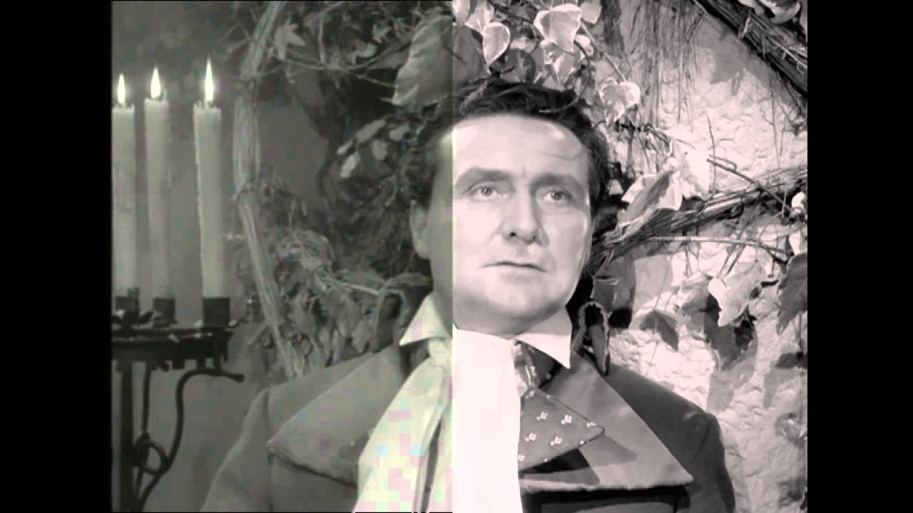 Chapeau melon et bottes de cuir YouTube