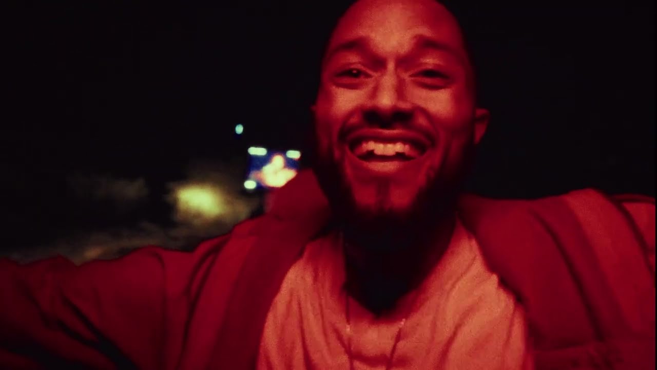 STR33T - STAY (LOS LEONES) [Performance Shot]