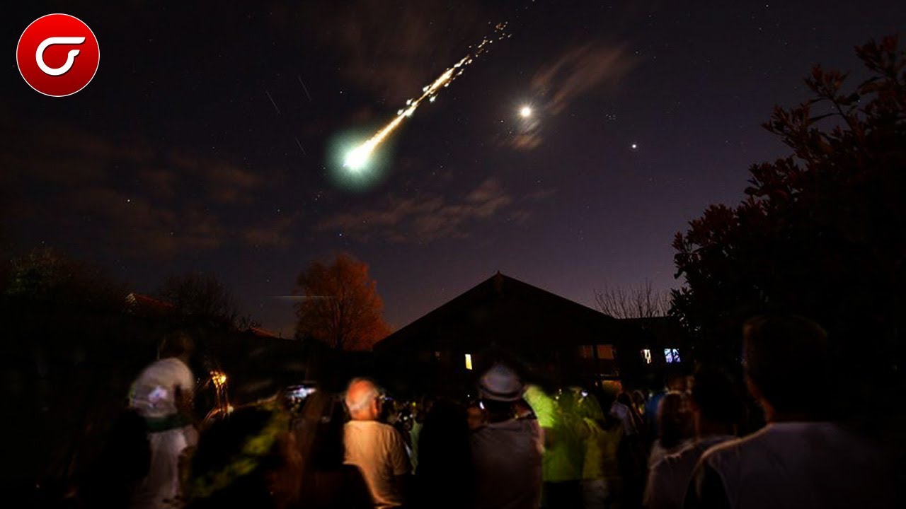 HEBOH!! Sebuah Bola Api Raksasa Atau Meteor Jatuh Di Langit Texas Dan ...
