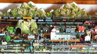 Märklin H0 M-Gleis Anlage , Deutsche Bundesbahn um 1969 / E03, BR216, E151,E44,BR23, Analogbetrieb.