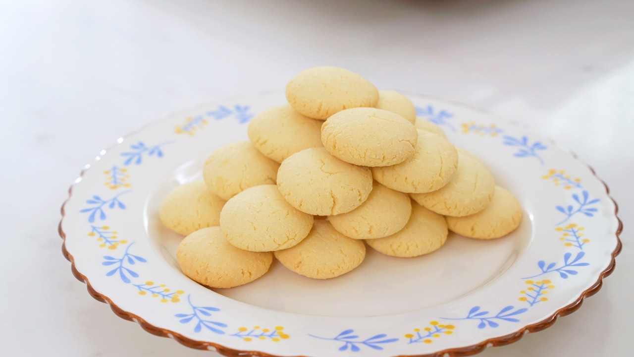 Coconut Cookies 椰子餅｜Apron - YouTube