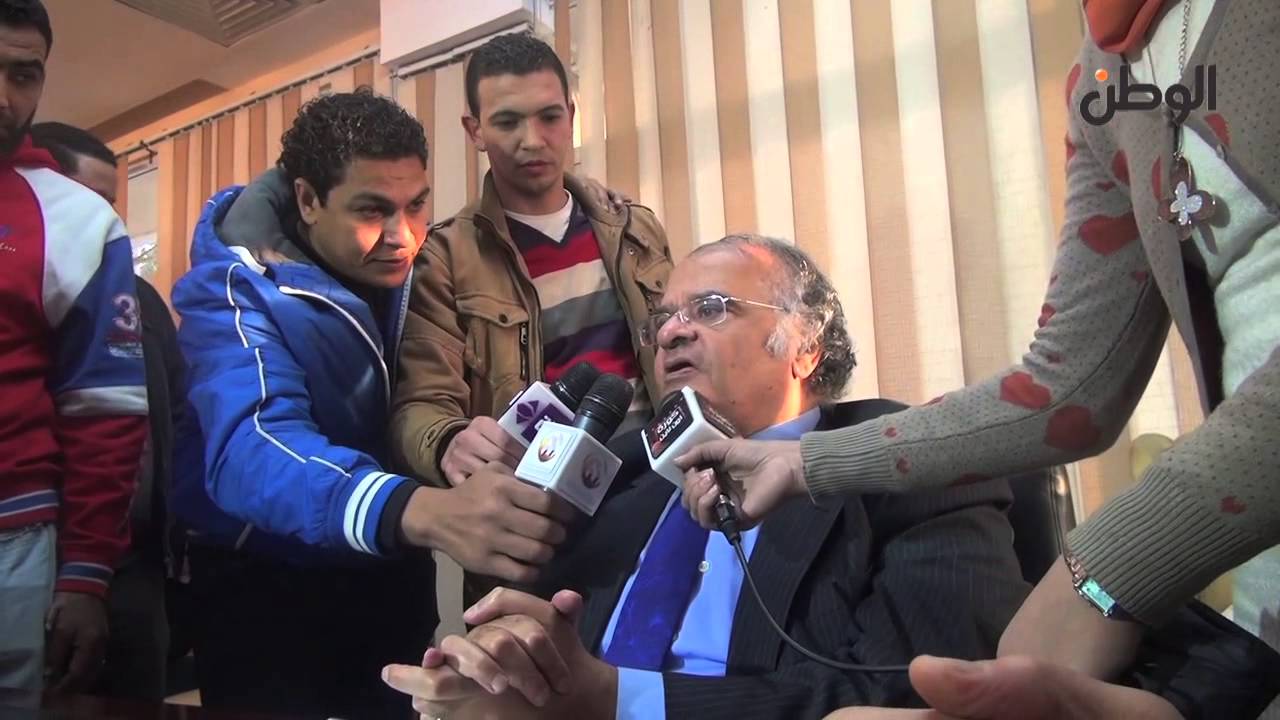 ممدوح عباس يرد على سؤال محرج "بلاش قرف"