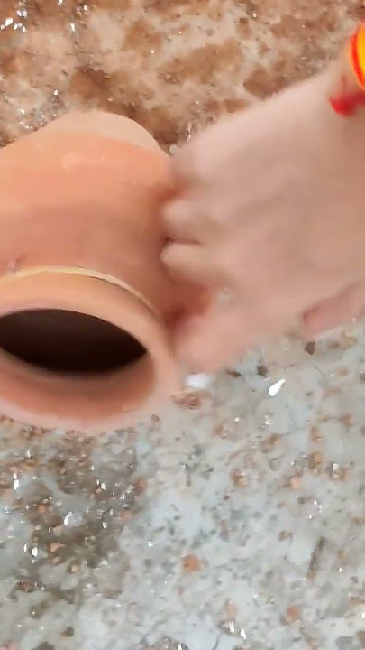 #asmr#oddlysatisfyingvideo #breaking mud pot #pureredgritty#tutorial#herlifevlog6652#subscribe