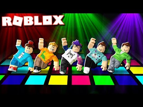 Realistic Dance Battle In Roblox Denis Vs Corl Youtube - roblox rap battle the pals