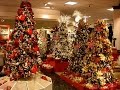 Рождественские украшения в магазинах США