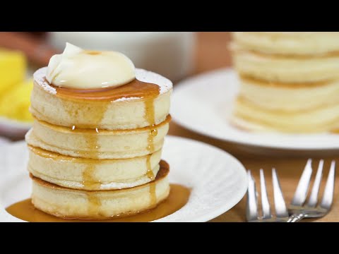 how-japanese-souffle-pancakes-are-made-|-yummy-ph