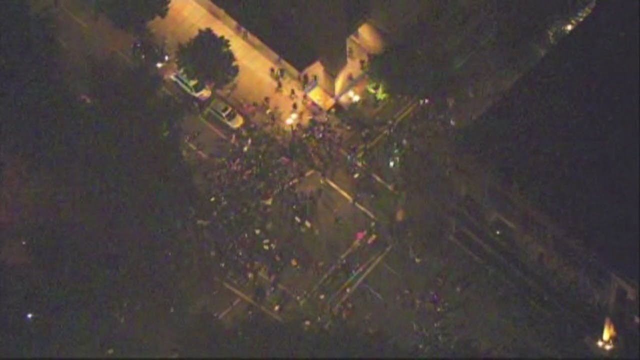Online bail fund established for arrested protesters in Portland - YouTube