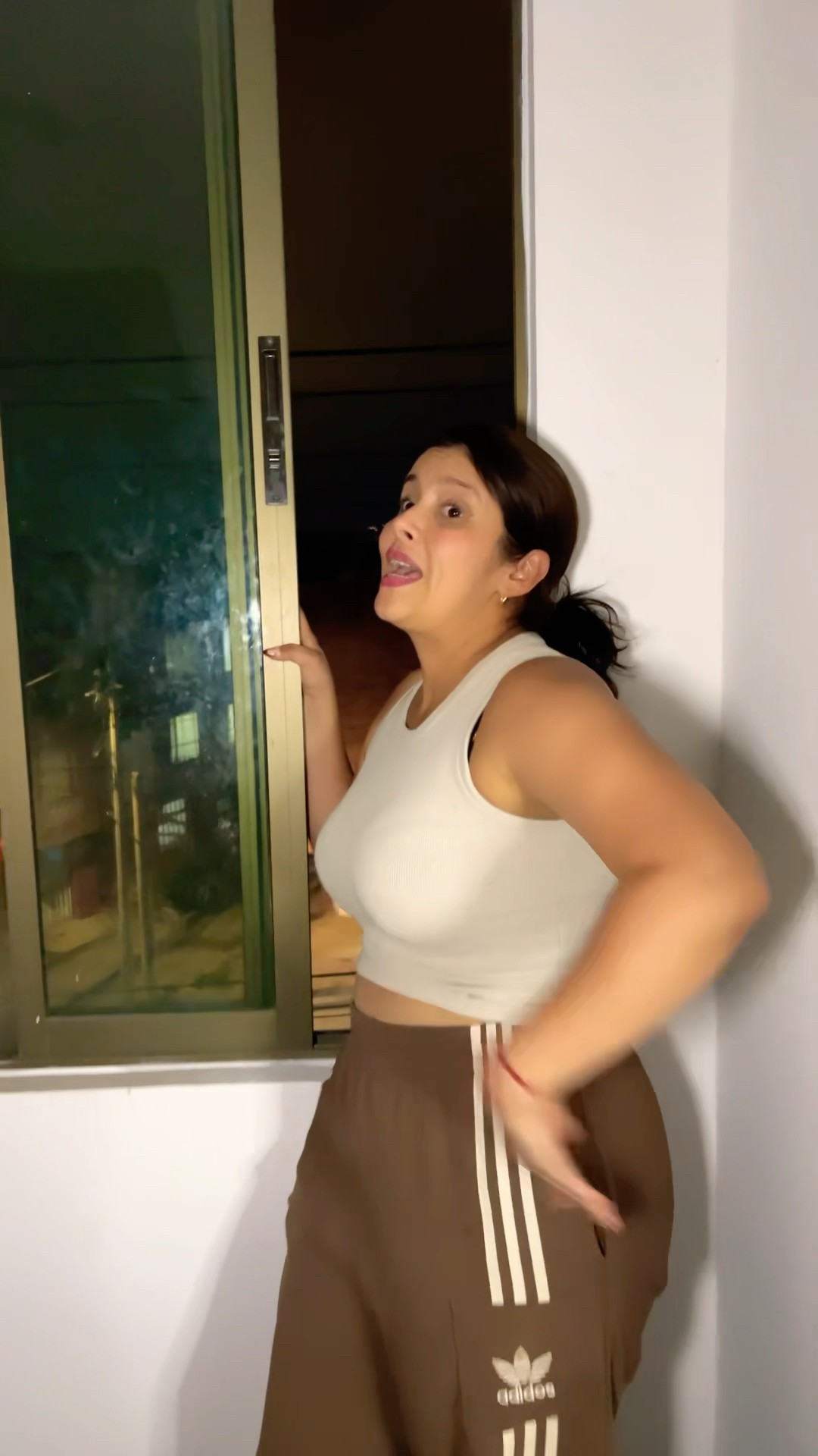 Pov: cuando me caía y más encima me daban ??#humor #cosasdefamilia #comedia #shortviral