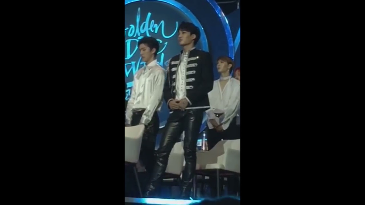 170114 레이니즘 추는 종인이