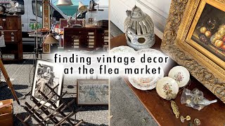 finding vintage decor at the flea market *coffee table, art & hardware*