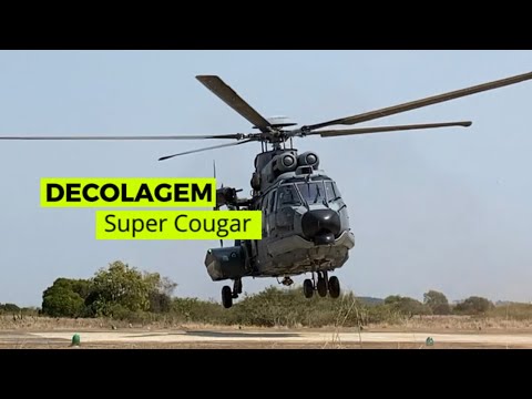 Decolagem do Super Cougar da Marinha do Brasil