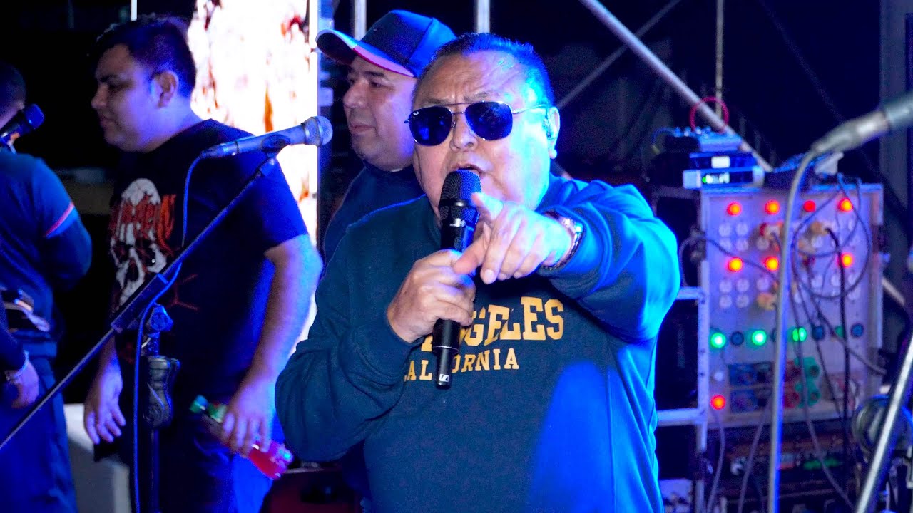 YA SON LAS DOCE MIX...VICO KARICIA FT LOS CHICOS DE LA CUMBIA - GRAN POLLADA DE SOLIDARIDAD