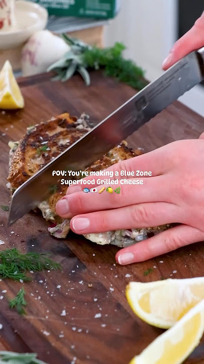 How to make a Sardine Melt #sardines #sardinerecipe #bluezones #sandwichrecipe #wildplanet #shorts