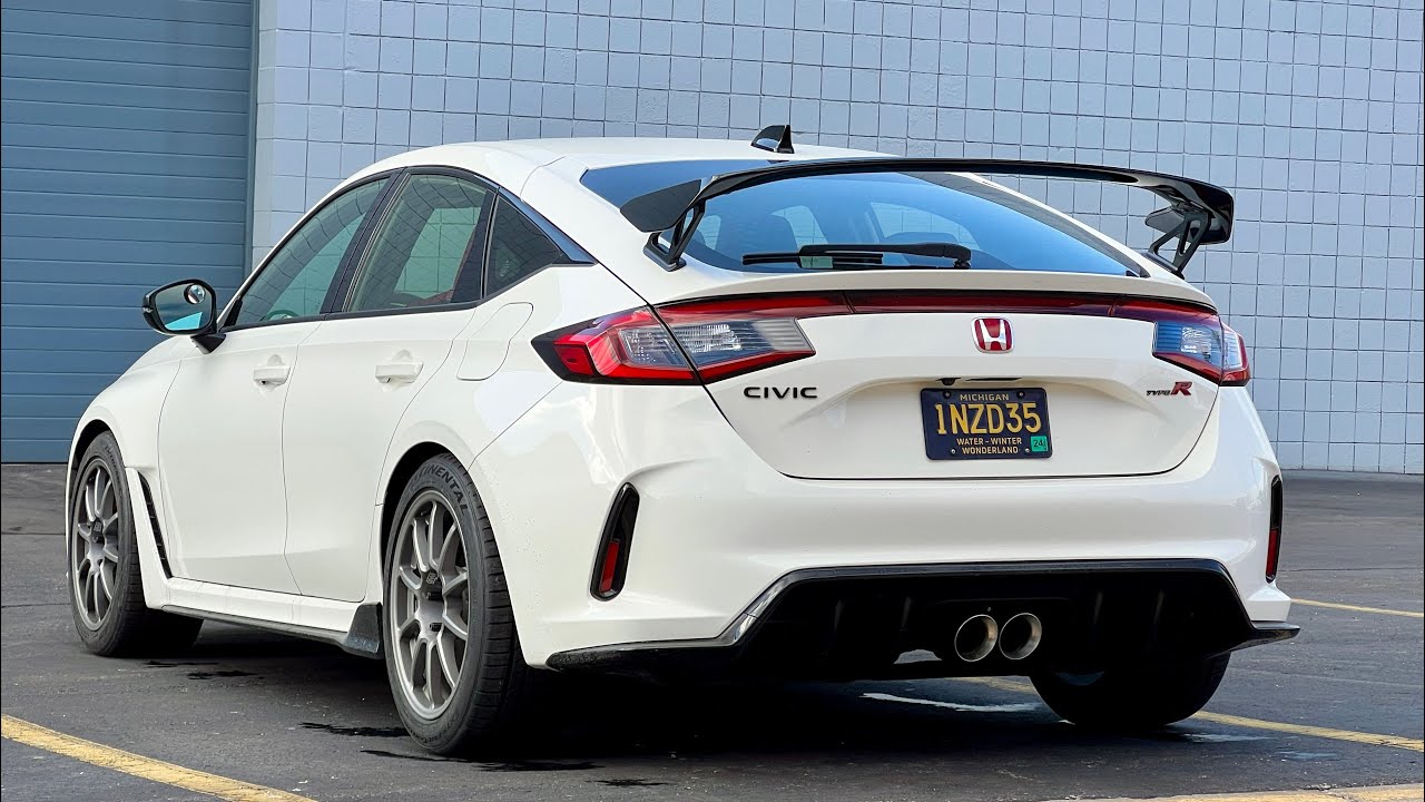 Honda Civic Type R arranca as palavras do cérebro