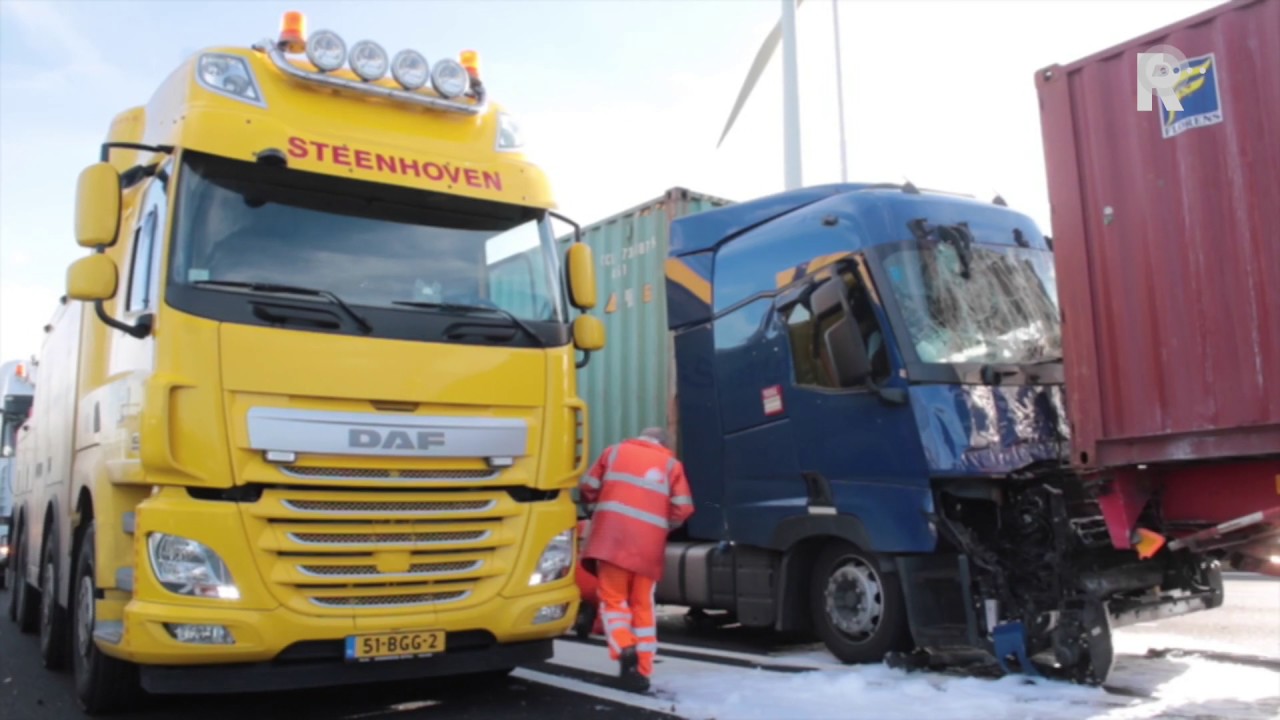 Vrachtwagen Rijdt In Op File A15: Meerdere Gewonden (Video Duivesteijn) -  Youtube