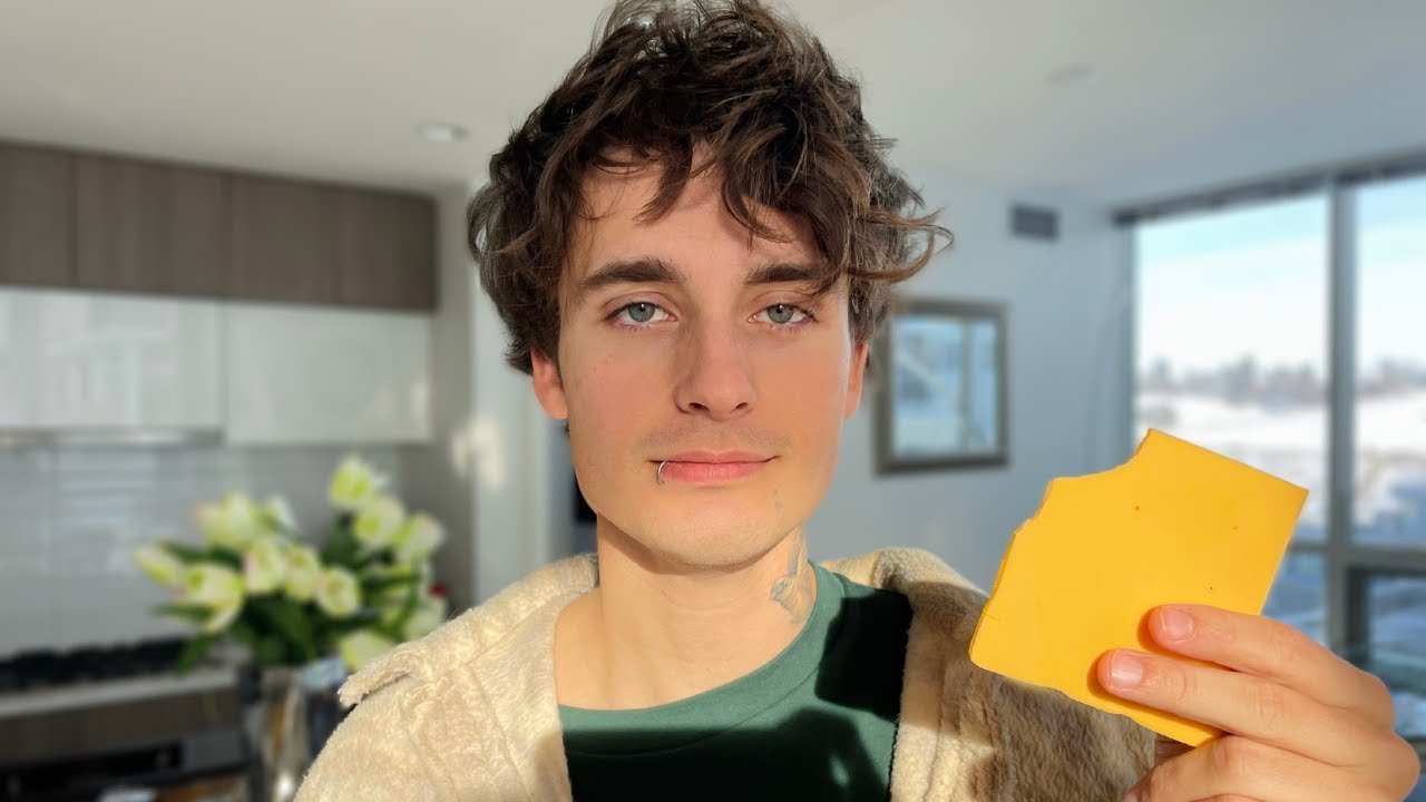 Quantum Physics explained using this cheese