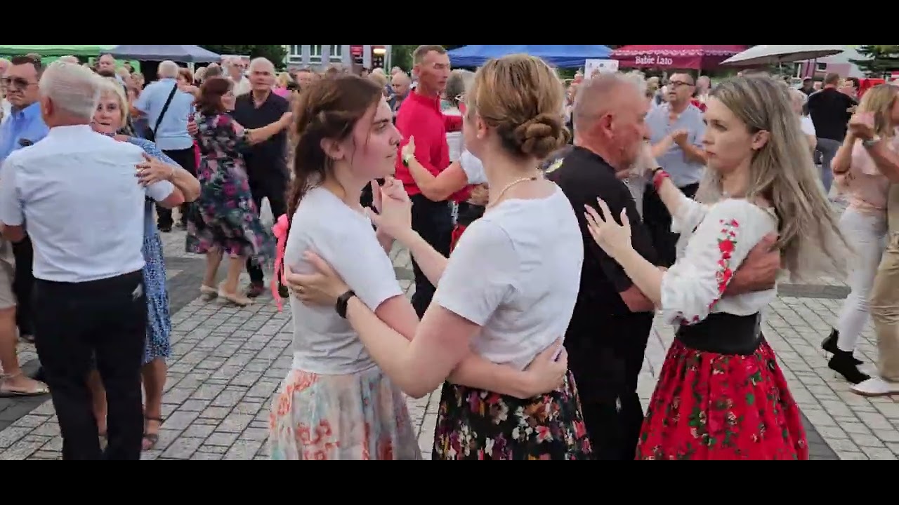 31 08 2025 Mocna dedykacja od RADOMIA bawi się na Świętokrzyskim KOROWODZIE z Kapelą Stąporkowską