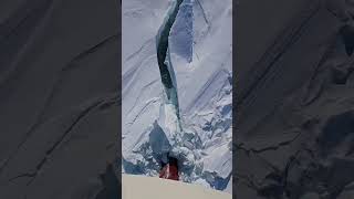 These Icebreakers Are So Satisfying