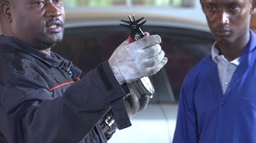Rwanda Polytechnic - Automobile - Level 3 - Piston Connecting Rod Disassembly - 1 of 1