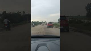 Hyundai Tucson Overtaking Very Fast