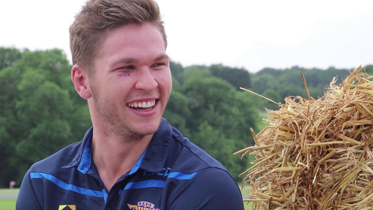 Yorkshire Rugby Stars Help Prepare for the Great Yorkshire Show 2017