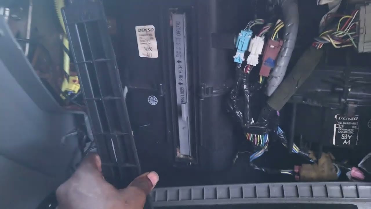 2001-2006 Acura MDX Cabin Air Filter DIY