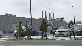 Eaton says 50 striking union members crossed picket line, workers disagree | WQAD News 8