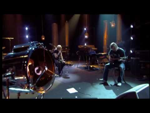 Portishead - Wandering Star (LIVE recording at Studio 104)