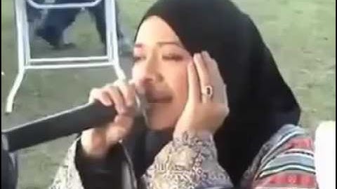 بهترین تیلوات دختر ماشا الله، سوره اخلاص.mp4