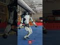 Роботы Boston Dynamics танцуют под русскую балалайку #shorts